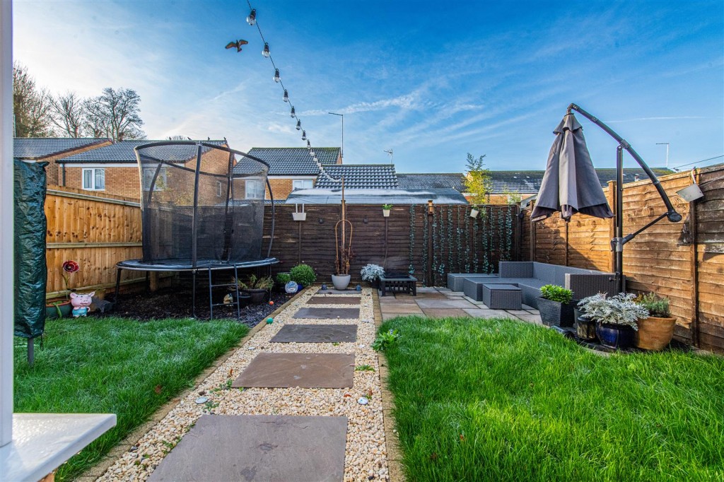 Images for Willow Way, Raunds EAID:oscarjamesapi BID:8