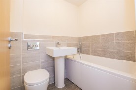 Images for Gardenfield, Higham Ferrers, Rushden