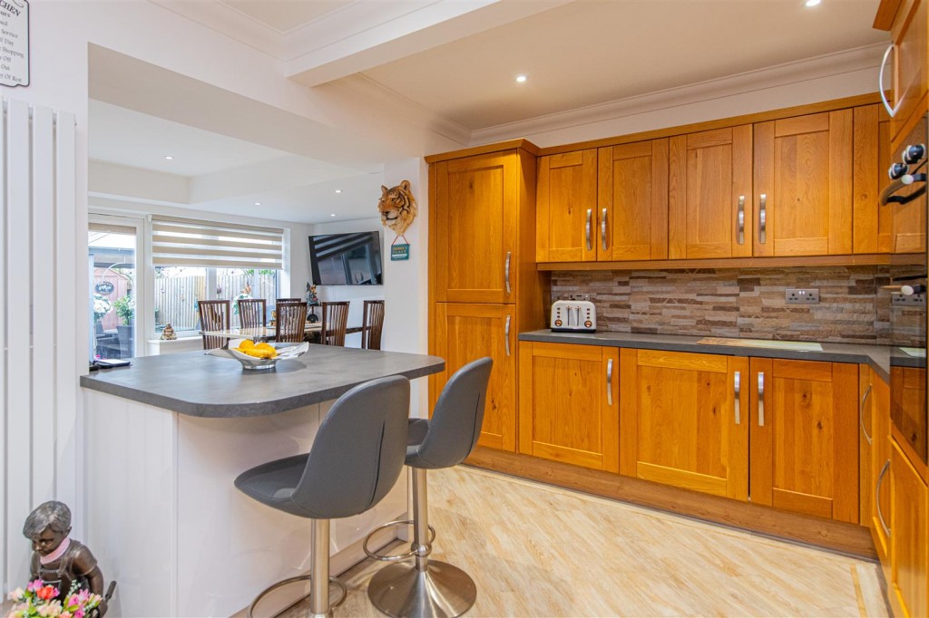 Images for The Ridge, Great Doddington, Wellingborough EAID:oscarjamesapi BID:6