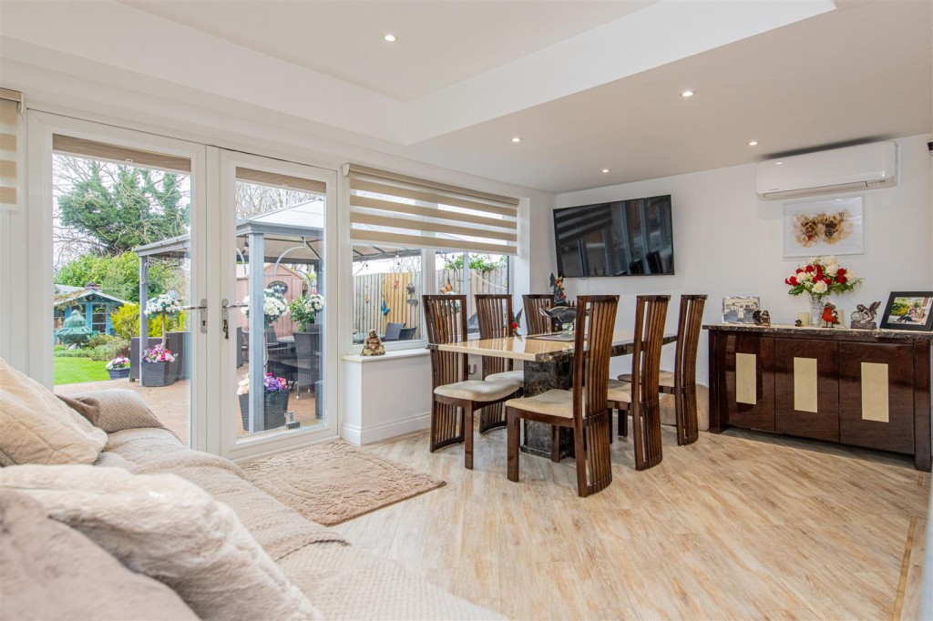 Images for The Ridge, Great Doddington, Wellingborough EAID:oscarjamesapi BID:6