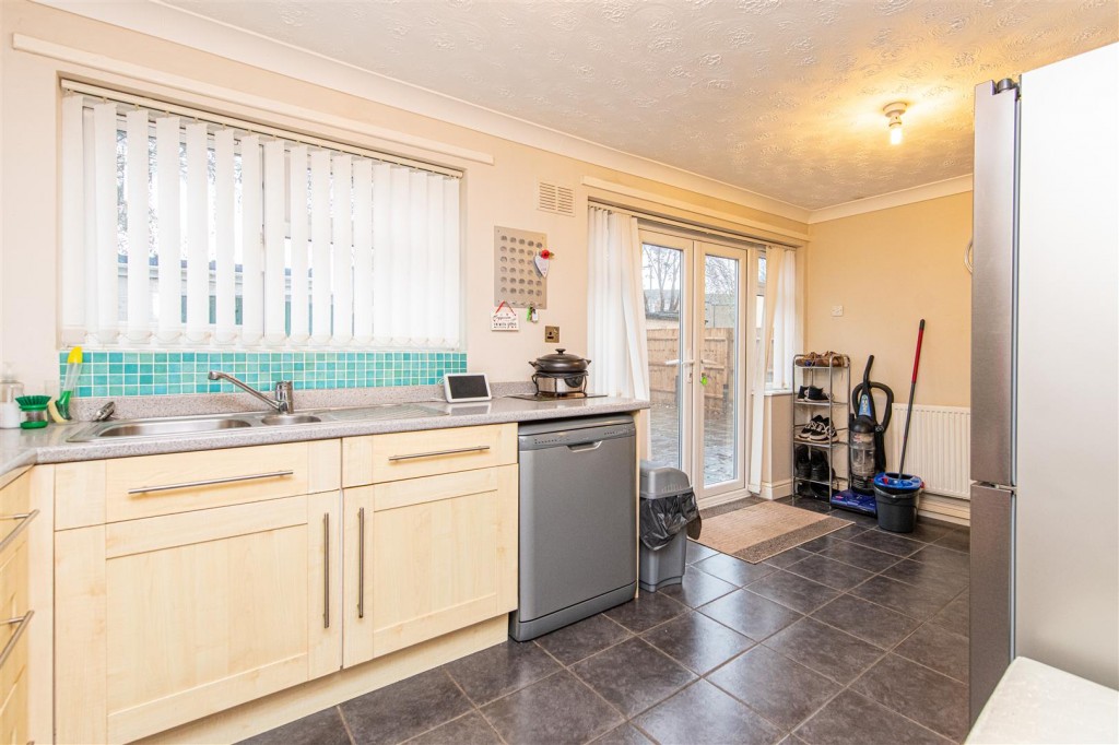 Images for Kensington Walk, Corby EAID:oscarjamesapi BID:4