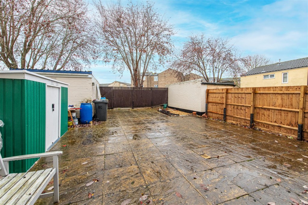 Images for Kensington Walk, Corby EAID:oscarjamesapi BID:4