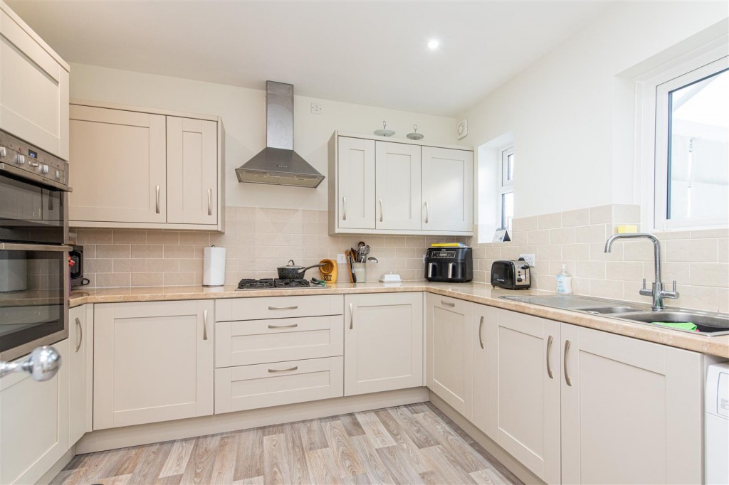 Images for Butts Road, Raunds EAID:oscarjamesapi BID:8