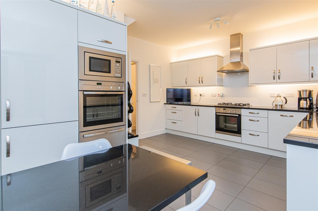 Images for Poreham Road, Thrapston EAID:oscarjamesapi BID:3