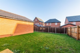 Images for Brockhall Crescent