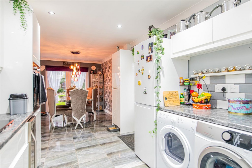 Images for Chamberlain Way, Raunds EAID:oscarjamesapi BID:8