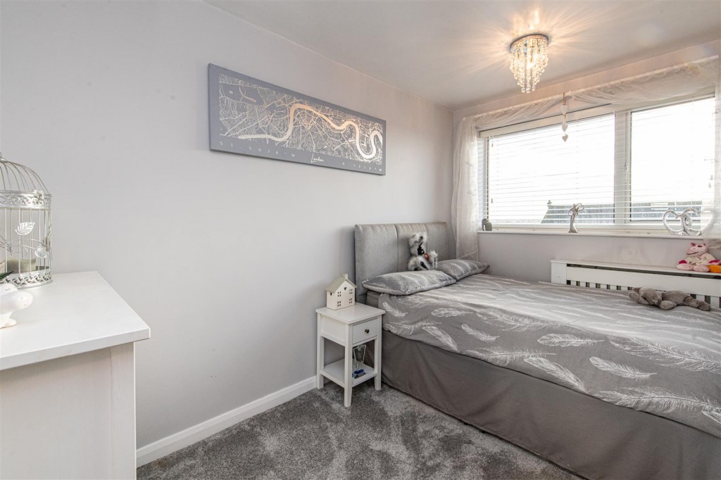 Images for Drake Close, Rothwell, Kettering EAID:oscarjamesapi BID:2