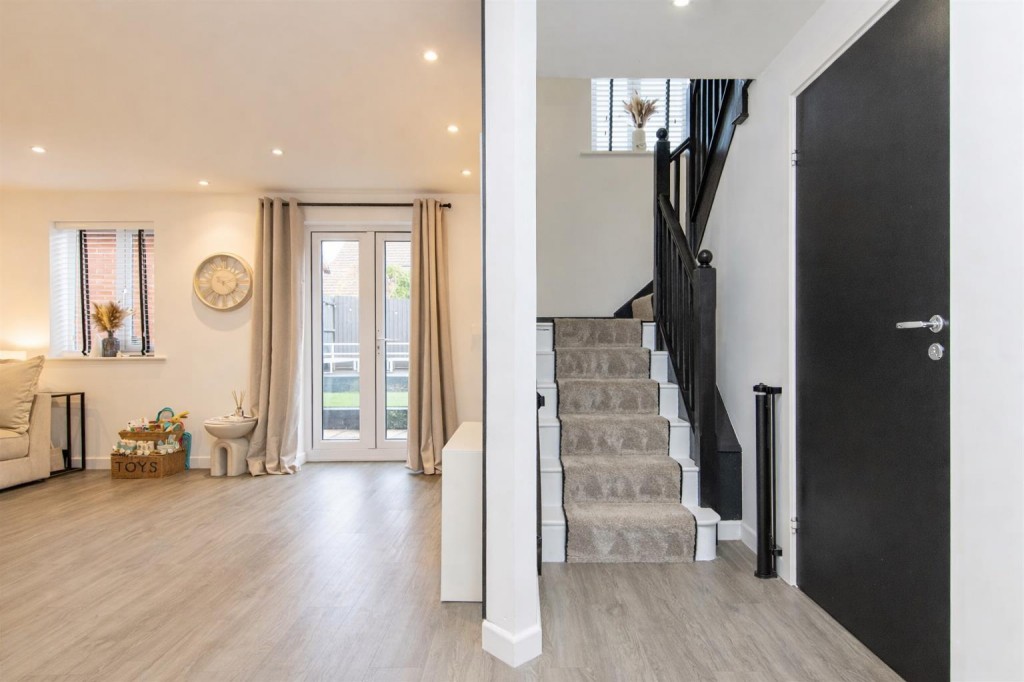 Images for Maye Dicks Road, Rushden EAID:oscarjamesapi BID:8