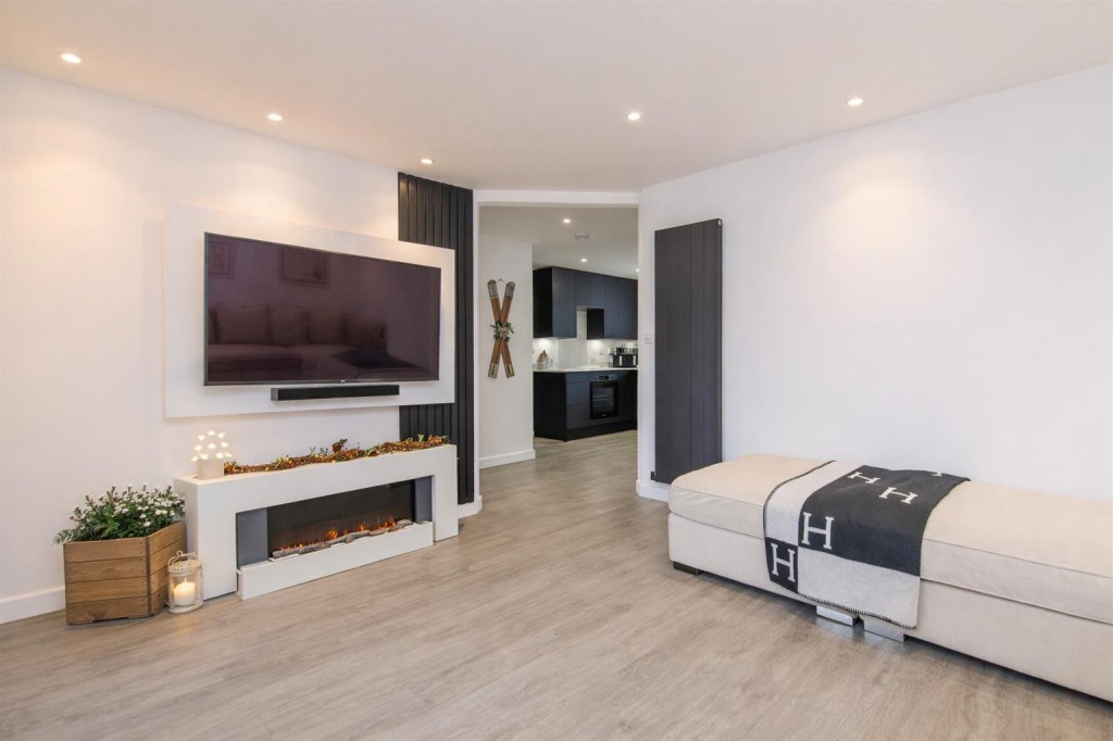 Images for Maye Dicks Road, Rushden EAID:oscarjamesapi BID:8