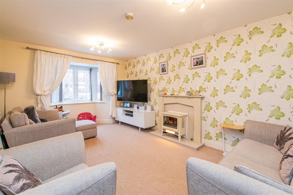 Images for Yaffle Crescent, Desborough EAID:oscarjamesapi BID:5