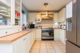 Images for Yaffle Crescent, Desborough