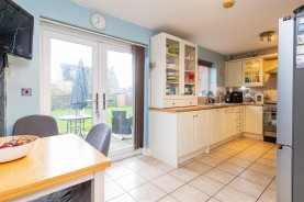 Images for Yaffle Crescent, Desborough