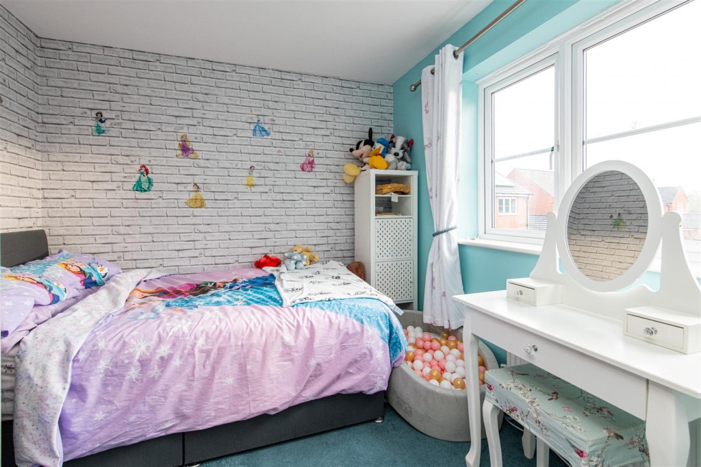 Images for Yaffle Crescent, Desborough EAID:oscarjamesapi BID:5