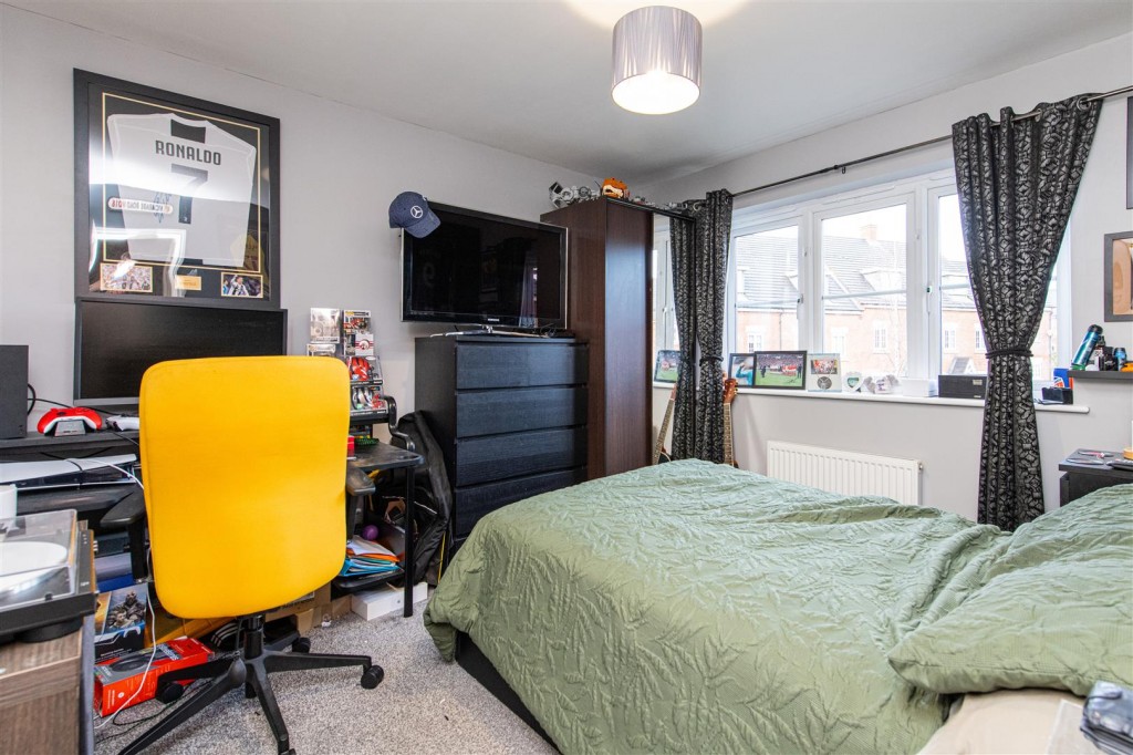 Images for Yaffle Crescent, Desborough EAID:oscarjamesapi BID:5