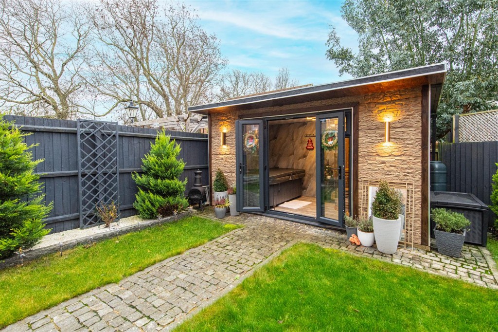 Images for Barnwell Close, Burton Latimer EAID:oscarjamesapi BID:3