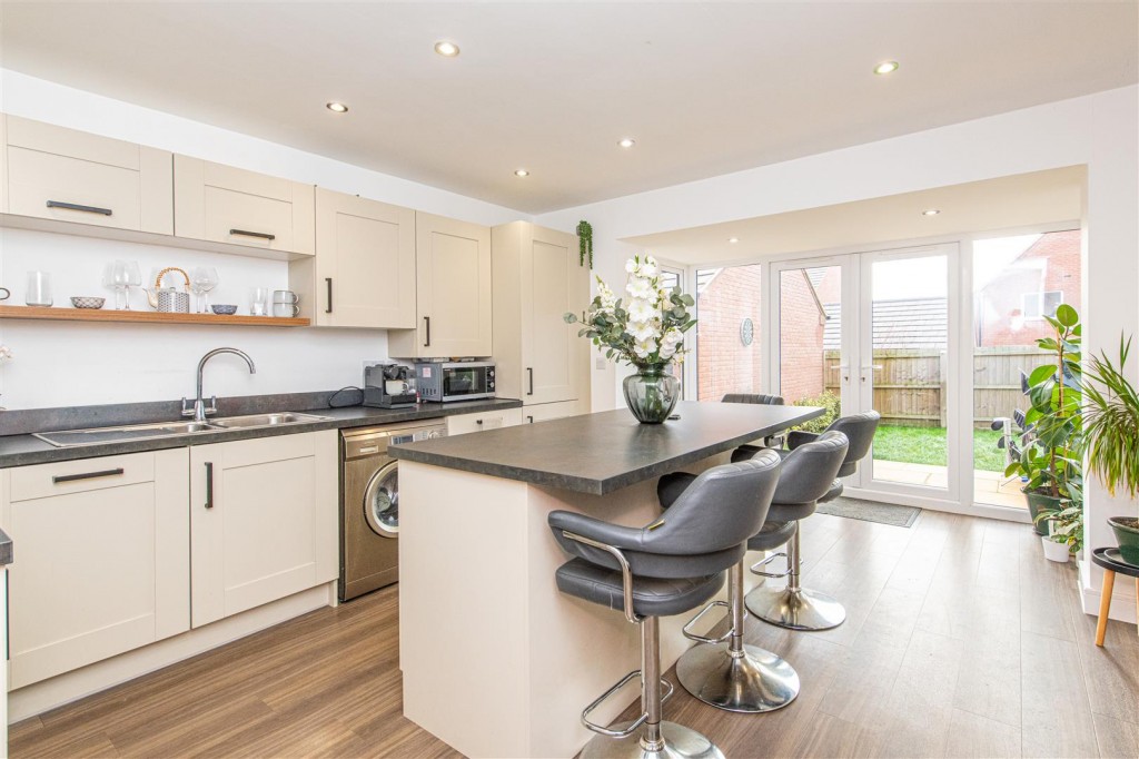 Images for Airfield Road, Market Harborough EAID:oscarjamesapi BID:5