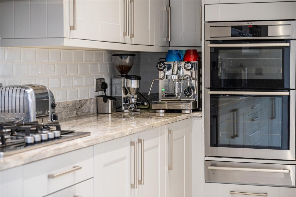 Images for Cornflower Close, Grange Park, Northampton EAID:oscarjamesapi BID:1