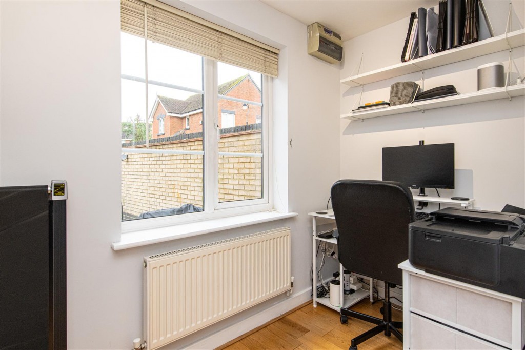 Images for Cornflower Close, Grange Park, Northampton EAID:oscarjamesapi BID:1