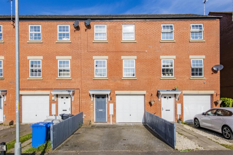 Horse Fair Lane, Rothwell, Kettering - EAID:oscarjamesapi, BID:2