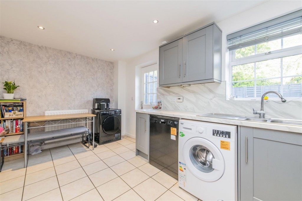 Images for Horse Fair Lane, Rothwell, Kettering EAID:oscarjamesapi BID:2