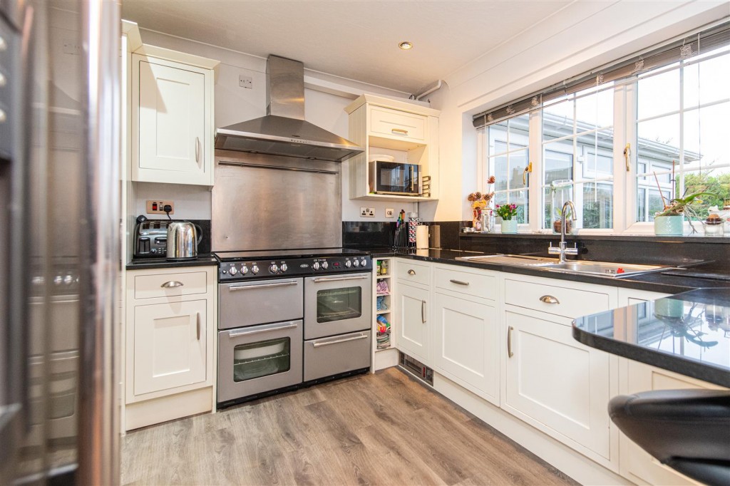 Images for Grange Road, Wellingborough EAID:oscarjamesapi BID:6