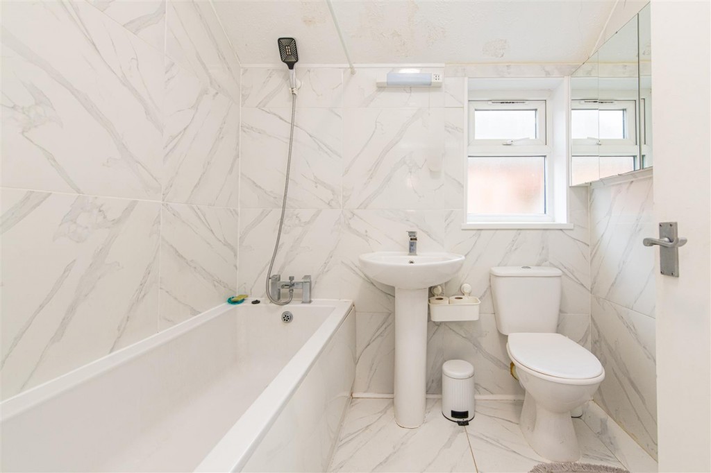 Images for Northampton Road, Wellingborough EAID:oscarjamesapi BID:6