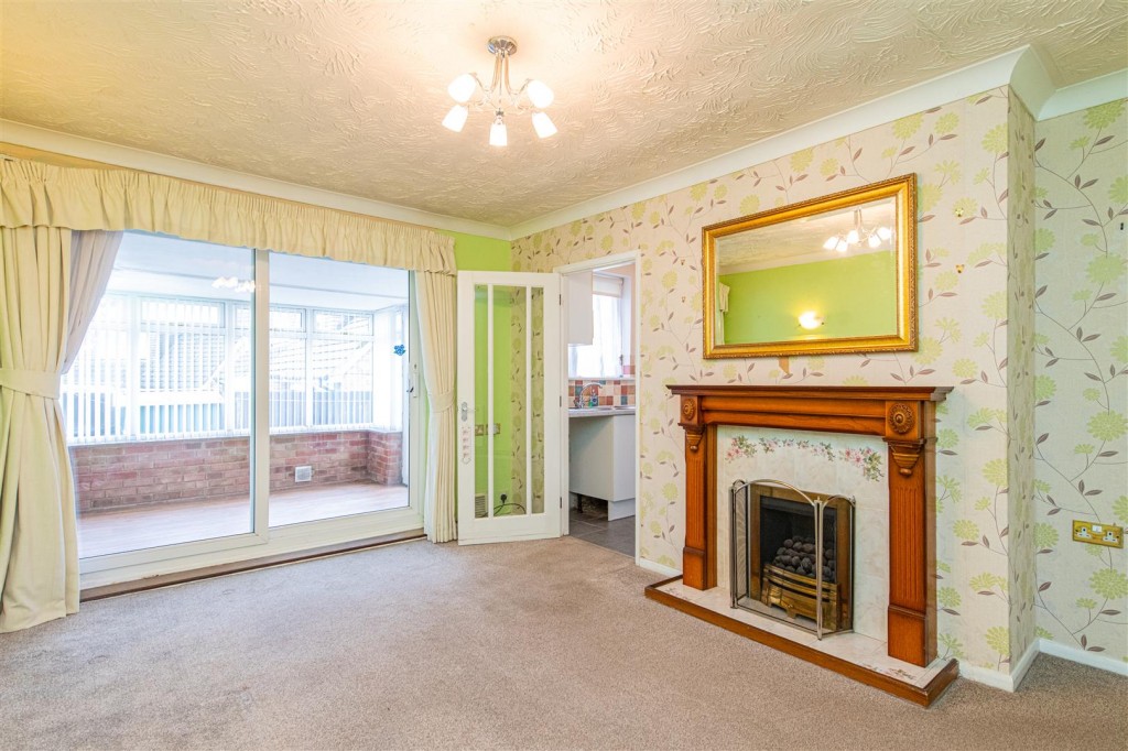 Images for Warwick Road, Wellingborough EAID:oscarjamesapi BID:6