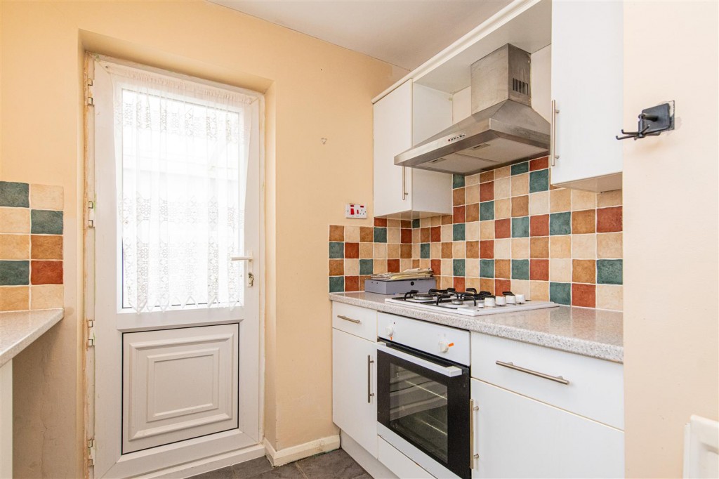 Images for Warwick Road, Wellingborough EAID:oscarjamesapi BID:6