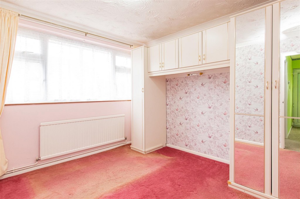 Images for Warwick Road, Wellingborough EAID:oscarjamesapi BID:6