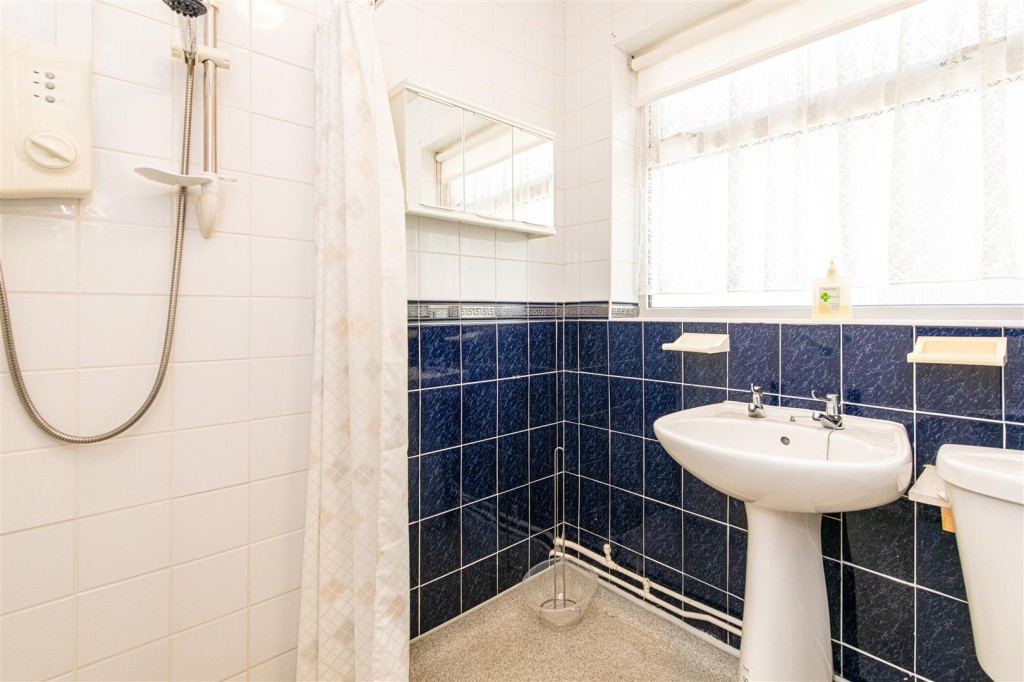 Images for Warwick Road, Wellingborough EAID:oscarjamesapi BID:6