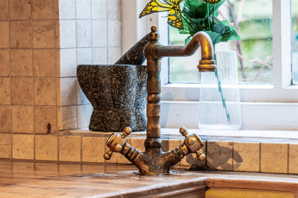 Images for High Street, Podington, EAID:oscarjamesapi BID:6