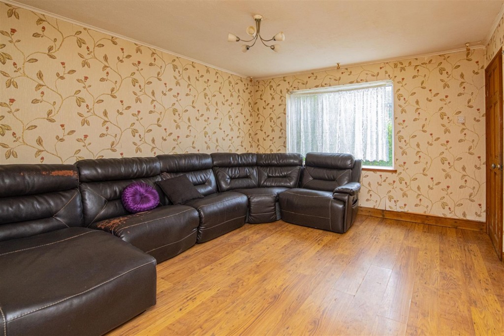 Images for Swinburne Road, Wellingborough EAID:oscarjamesapi BID:6