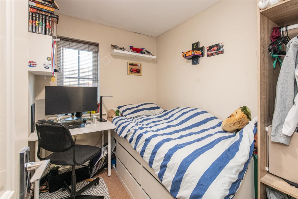 Images for Thistle Drive, Desborough, Kettering EAID:oscarjamesapi BID:2