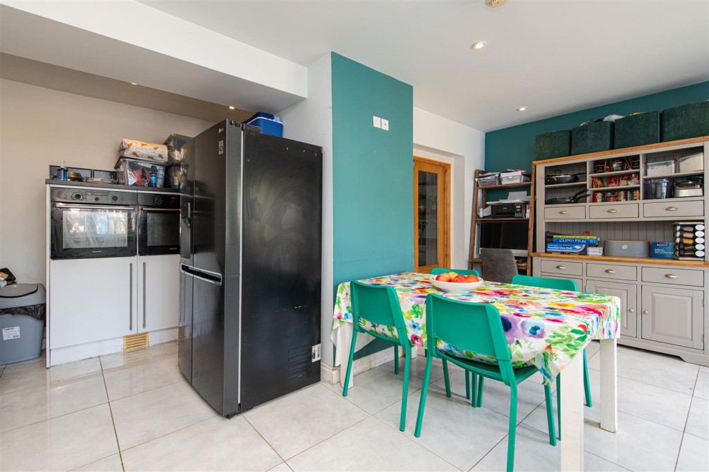 Images for Isham Road, Pytchley, Kettering EAID:oscarjamesapi BID:2