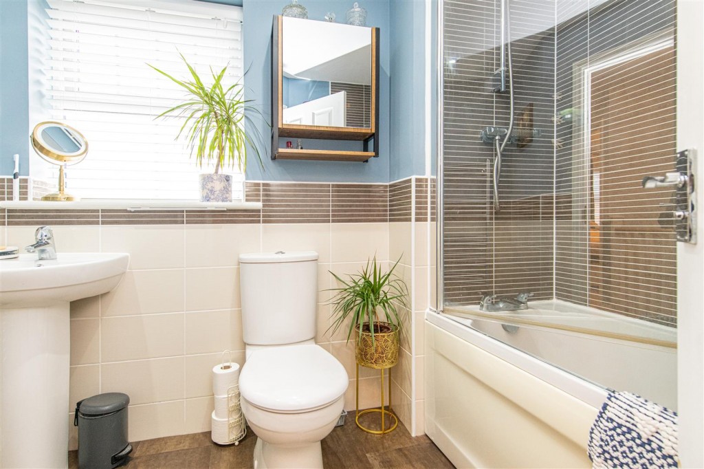 Images for Clarendon Close., Little Stanion, Corby EAID:oscarjamesapi BID:4