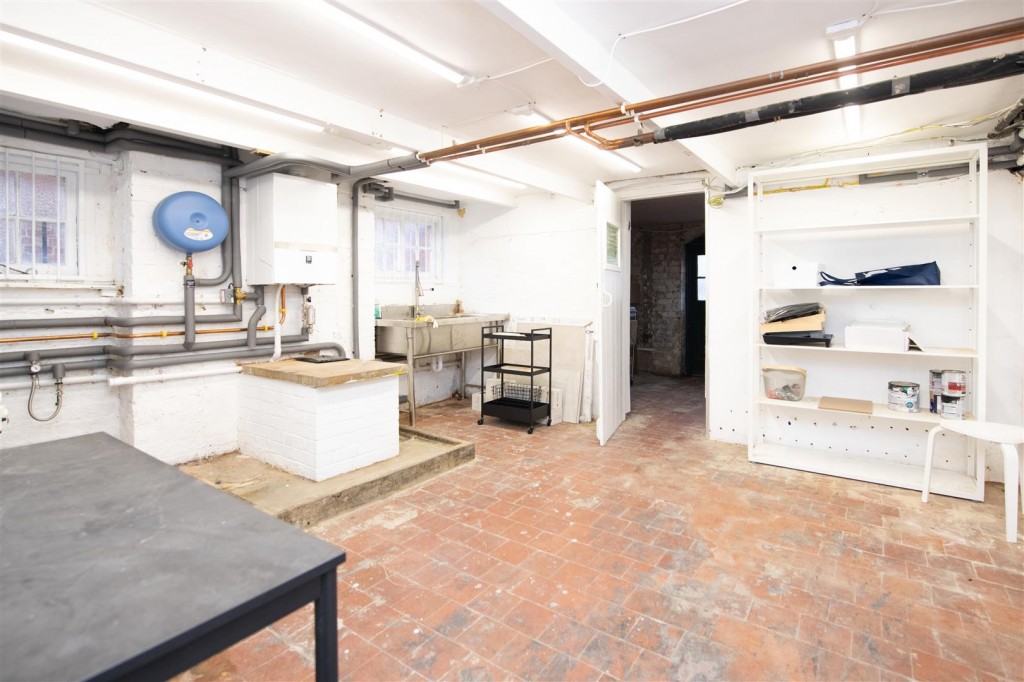 Images for Midland Road, Wellingborough EAID:oscarjamesapi BID:6