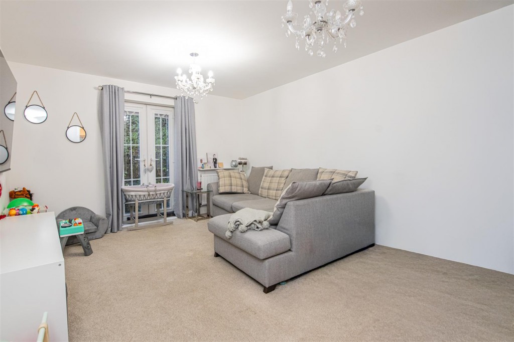 Images for Station Road, Rushden EAID:oscarjamesapi BID:8