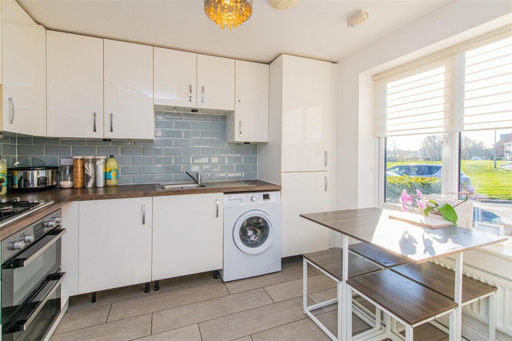 Images for Austin Rise, Burton Latimer EAID:oscarjamesapi BID:3