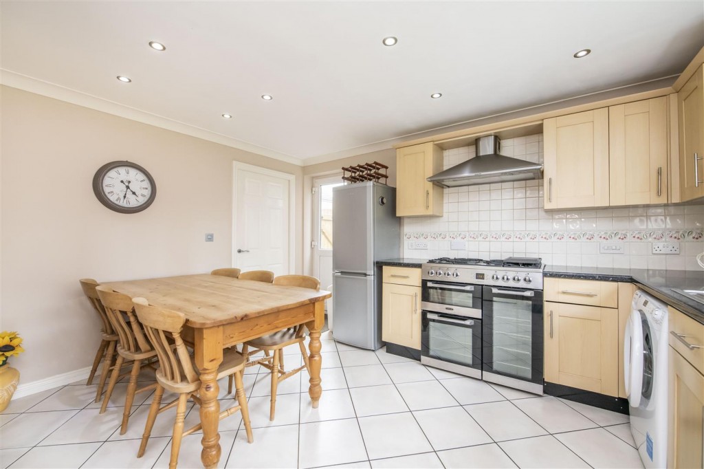 Images for Peck Way, Rushden EAID:oscarjamesapi BID:2