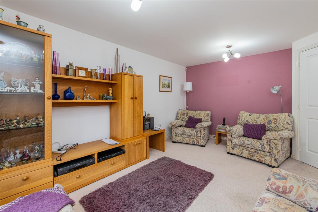 Images for Lark Close, Corby EAID:oscarjamesapi BID:4