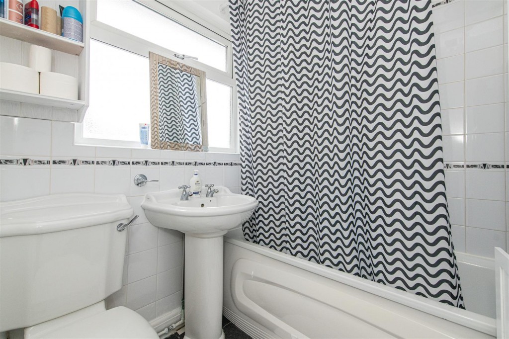 Images for Blandford Avenue, Kettering EAID:oscarjamesapi BID:2