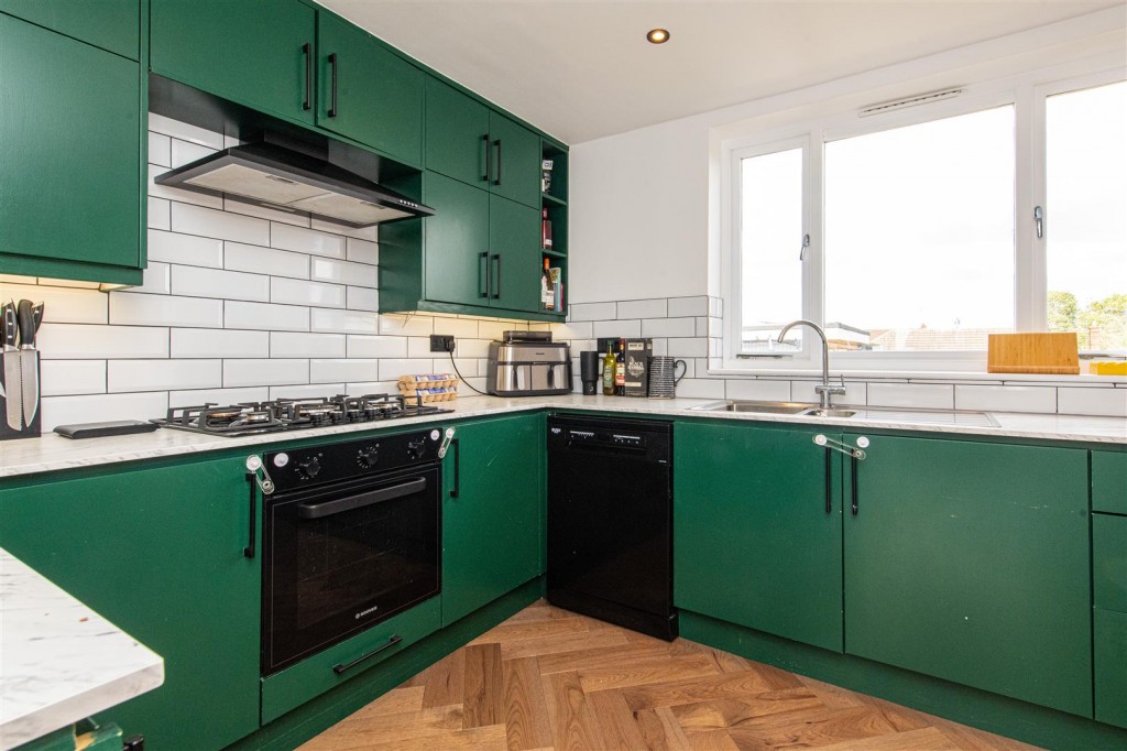 Images for Ridgeway, Wellingborough EAID:oscarjamesapi BID:6