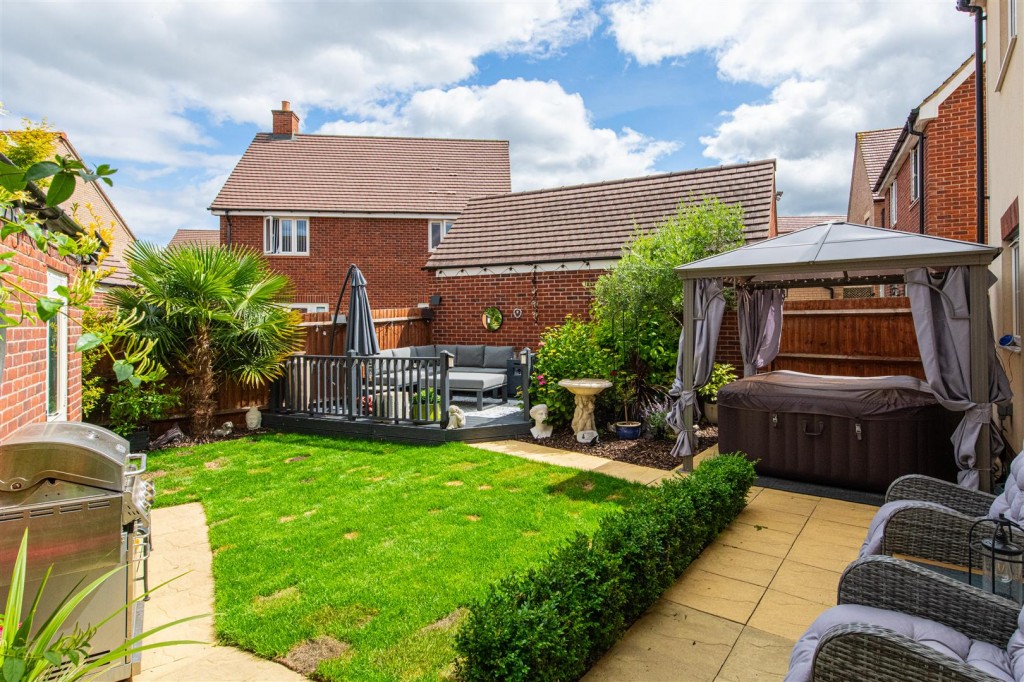 Images for Cannock Crescent, Desborough EAID:oscarjamesapi BID:2