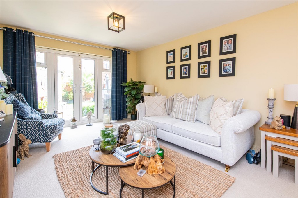 Images for Cannock Crescent, Desborough EAID:oscarjamesapi BID:2