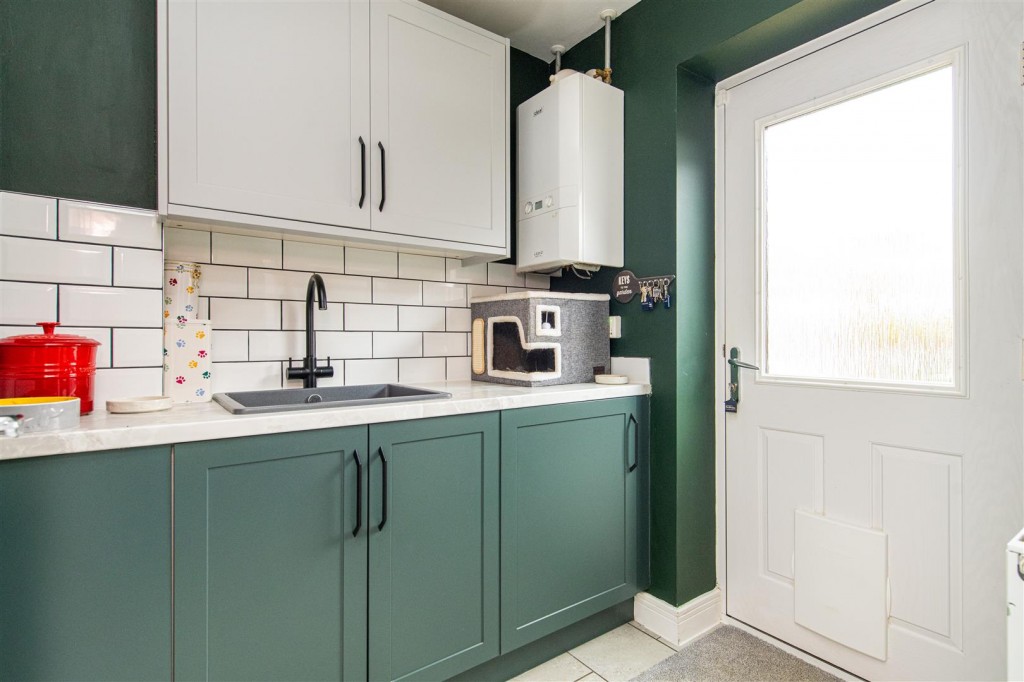 Images for Cannock Crescent, Desborough EAID:oscarjamesapi BID:2