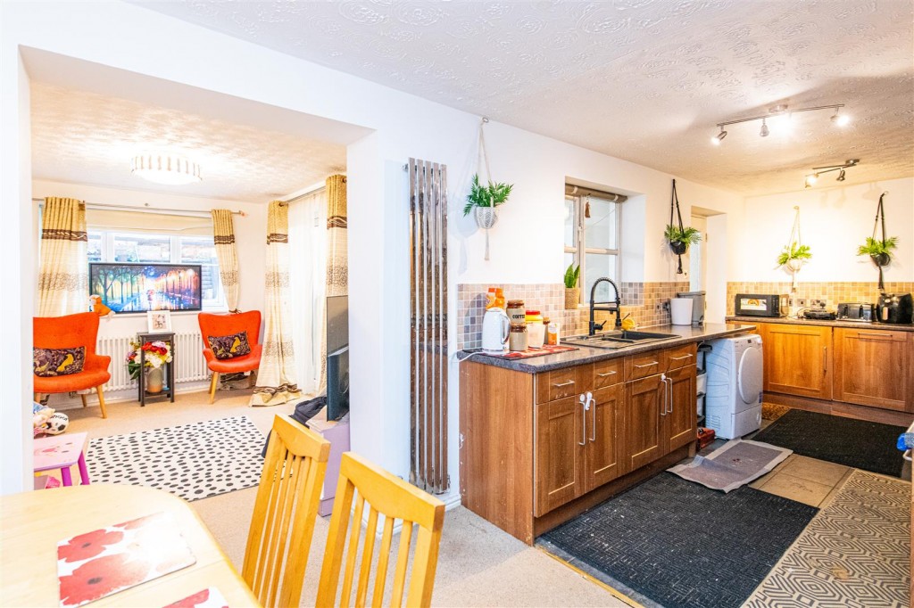 Images for Pendle Avenue, Kettering EAID:oscarjamesapi BID:2