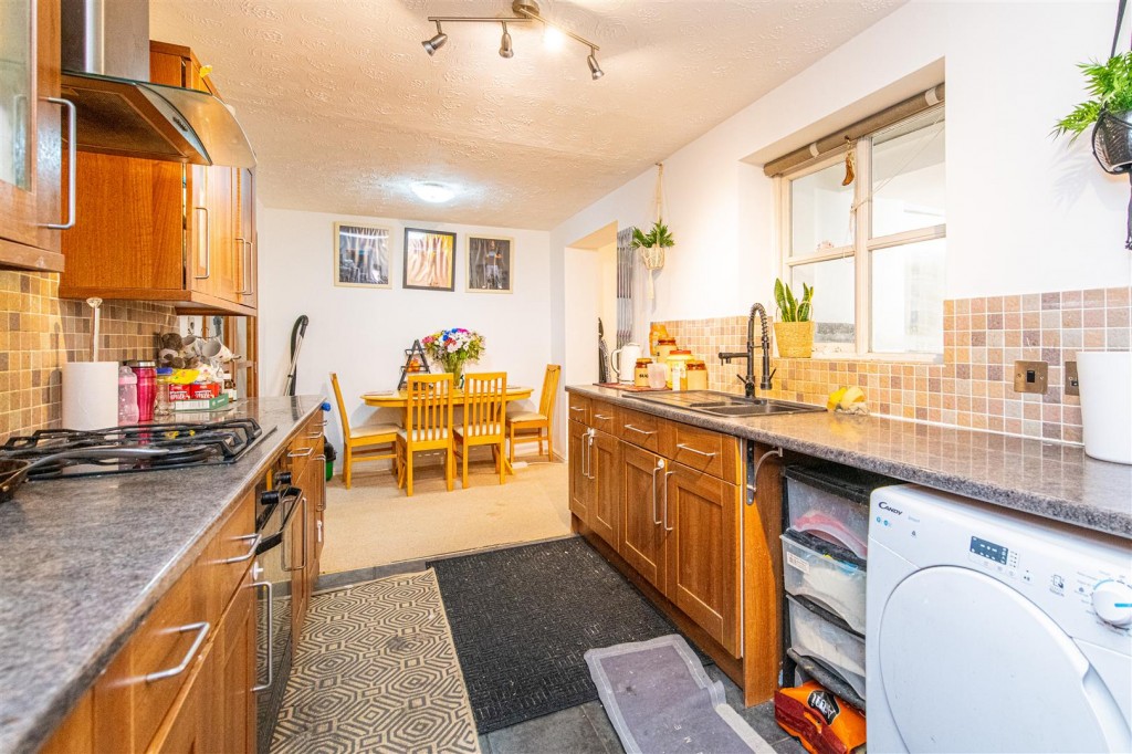 Images for Pendle Avenue, Kettering EAID:oscarjamesapi BID:2