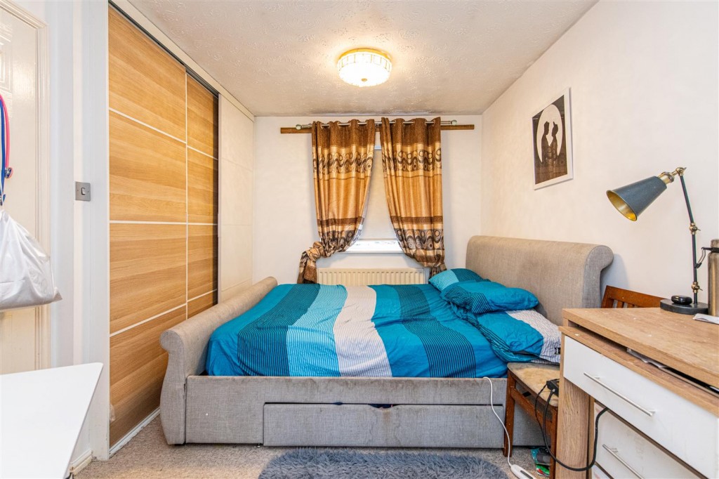 Images for Pendle Avenue, Kettering EAID:oscarjamesapi BID:2