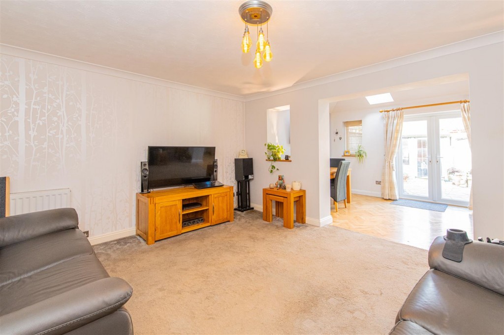 Images for Morby Court, Burton Latimer EAID:oscarjamesapi BID:3