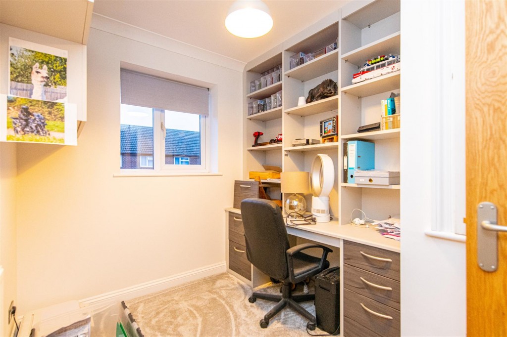 Images for Morby Court, Burton Latimer EAID:oscarjamesapi BID:3